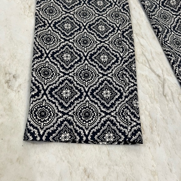 Talbots Classic Ankle Printed Side Zipper Pants! - Picture 4 of 10